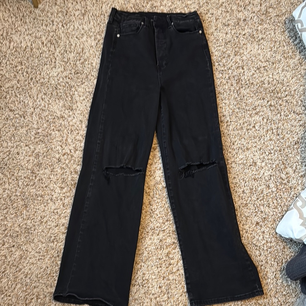 Black Distressed Women's Jeans